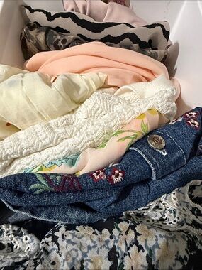 floral and dress up Bundle fits size large to xl